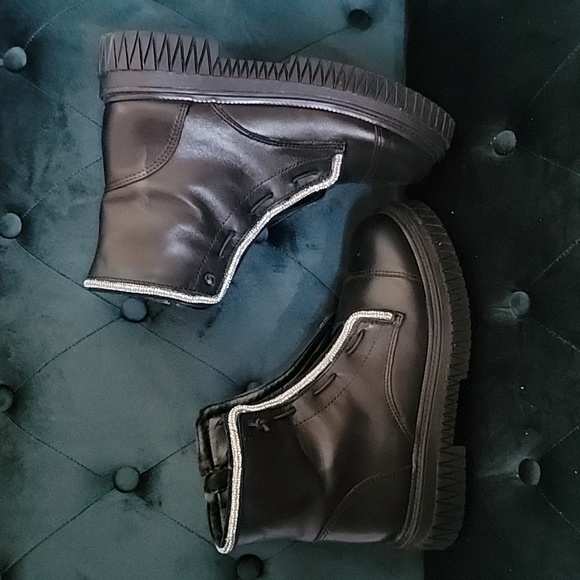 Schutz Womens AMIRAH Black Faux Leather Lug Sole Block Chunky Combat Boots - Picture 13 of 13